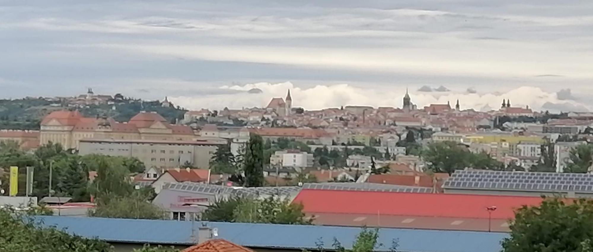 Appartement Vino Andrusiow à Znojmo Extérieur photo